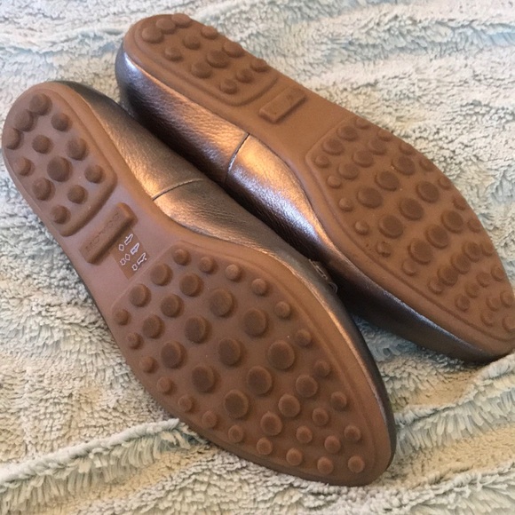 Coach flats w rubber soles, metallic silver like - Picture 2 of 7